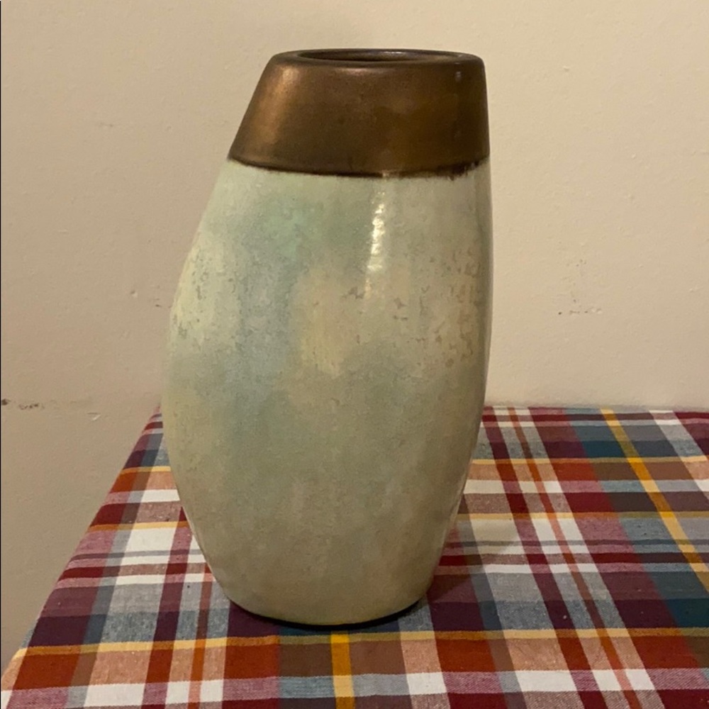 Medium size Vase